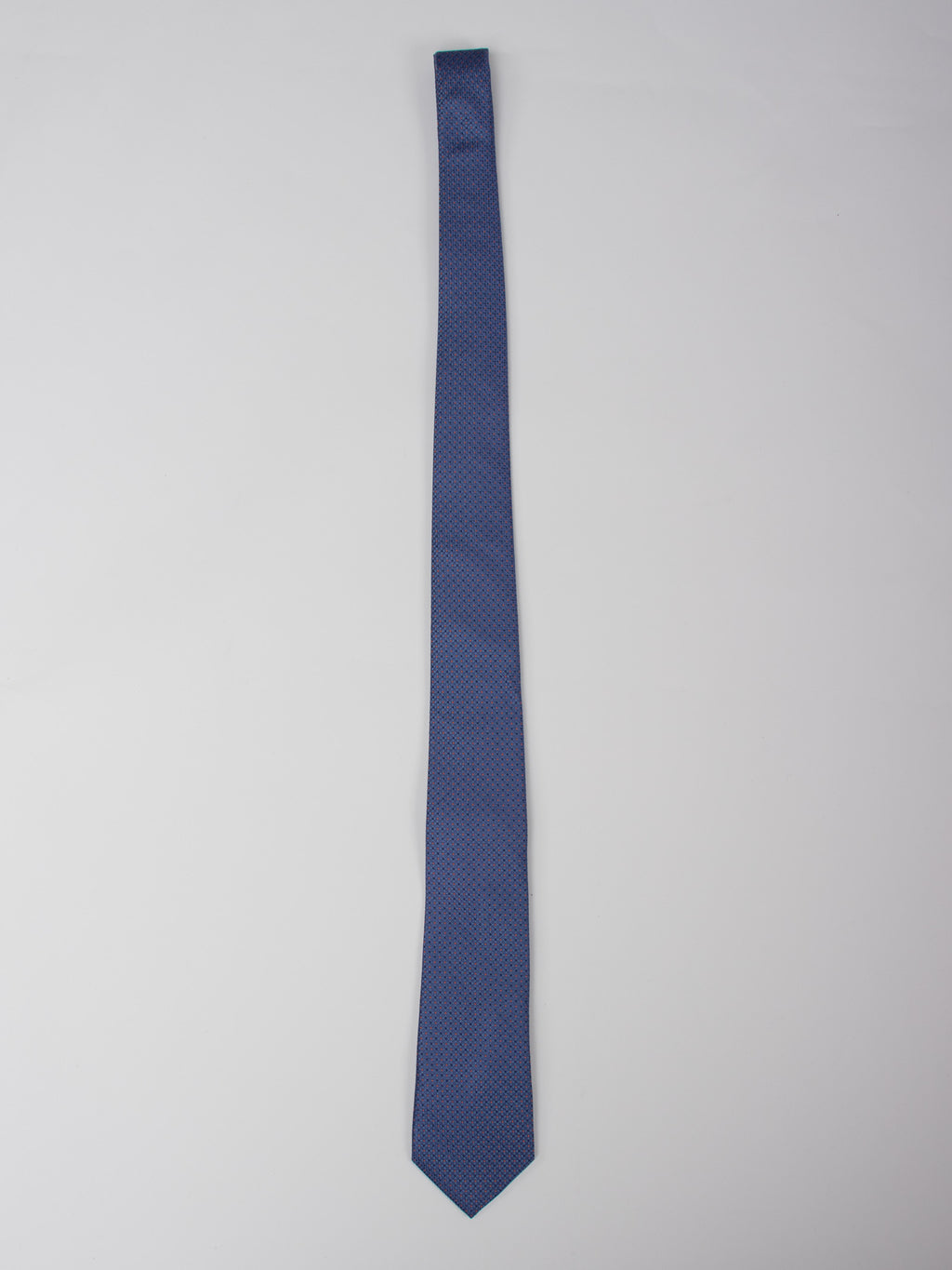 Silk tie with microprint
