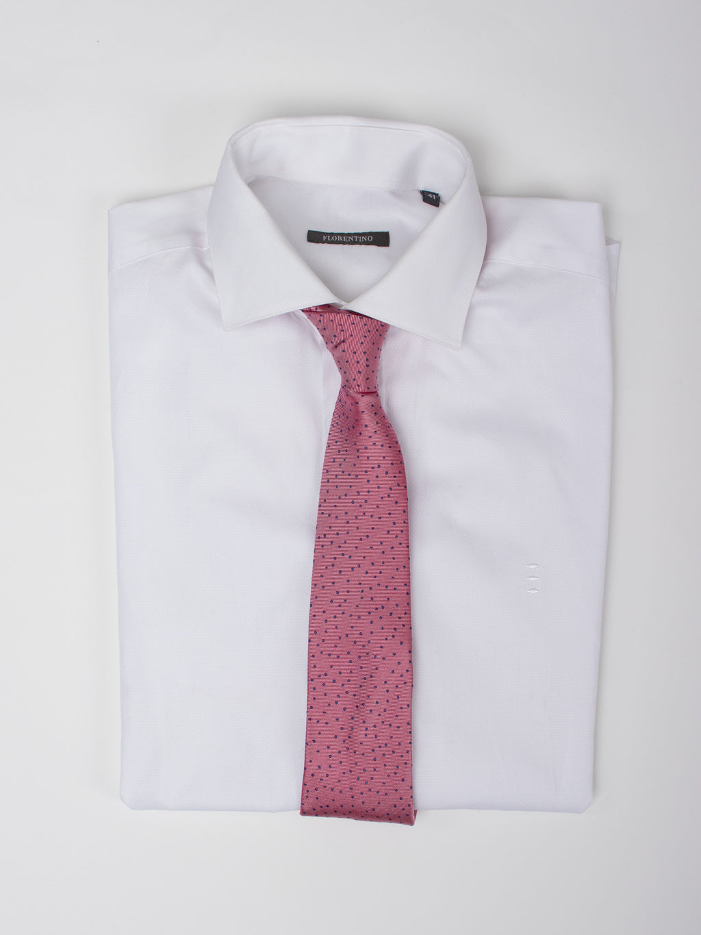Silk twill polka dots tie