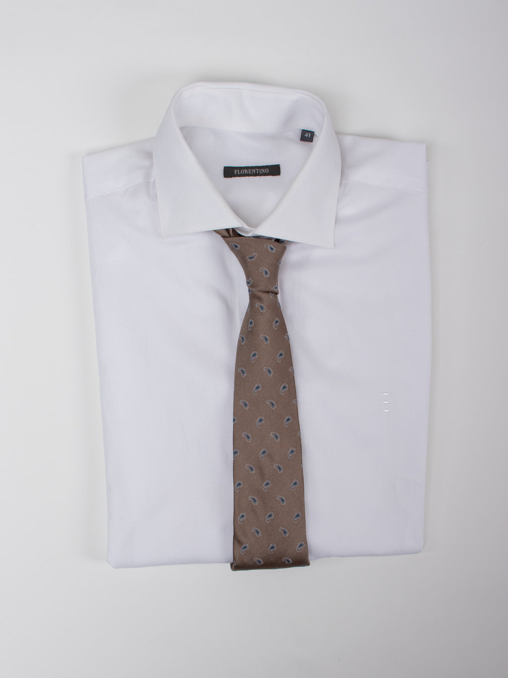 Silk paisley tie