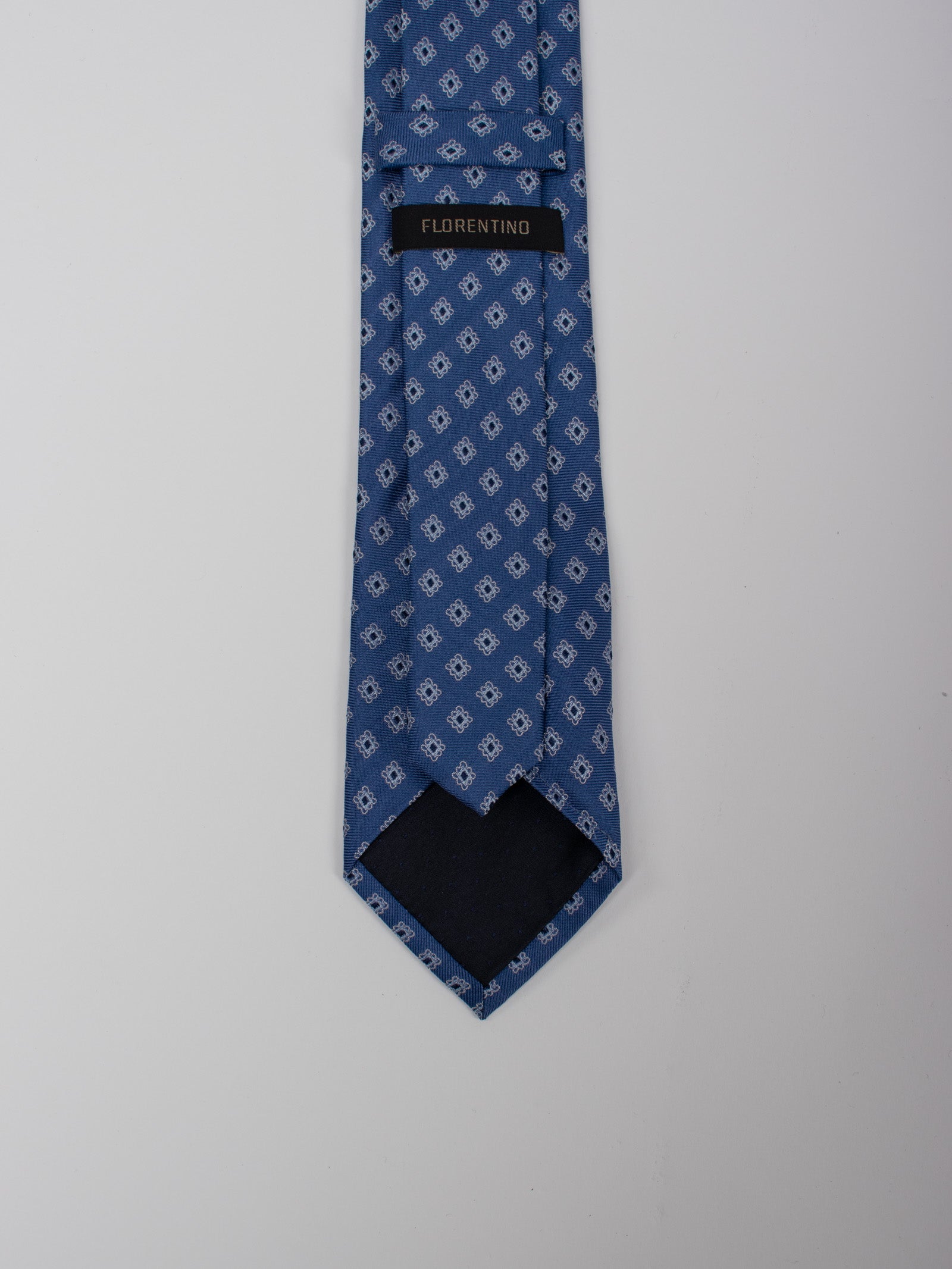 Silk geometric tie