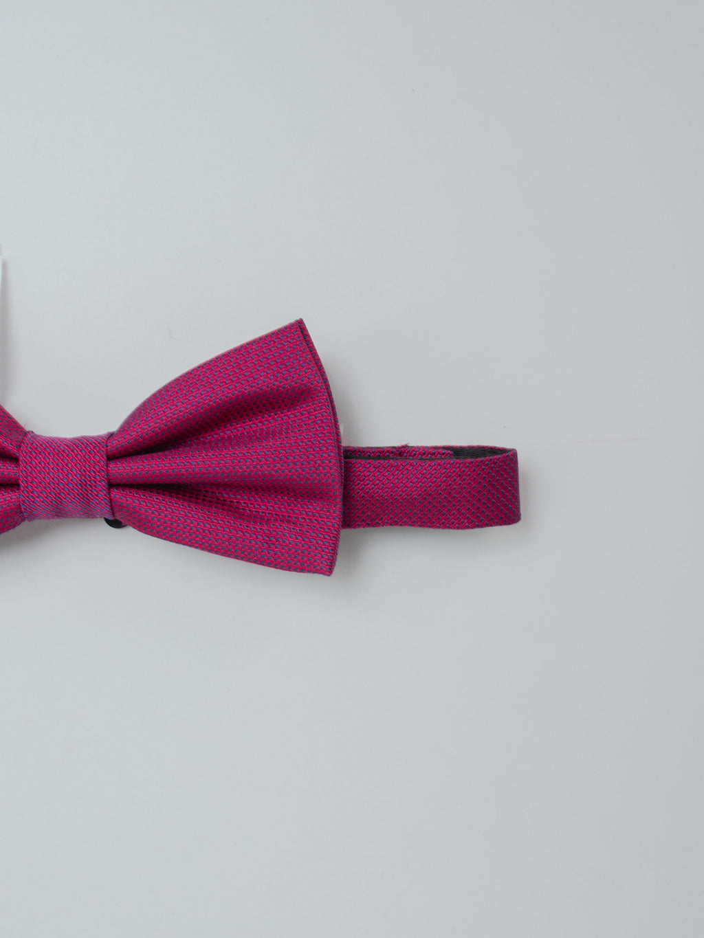 Silk bow tie with micro-pattern