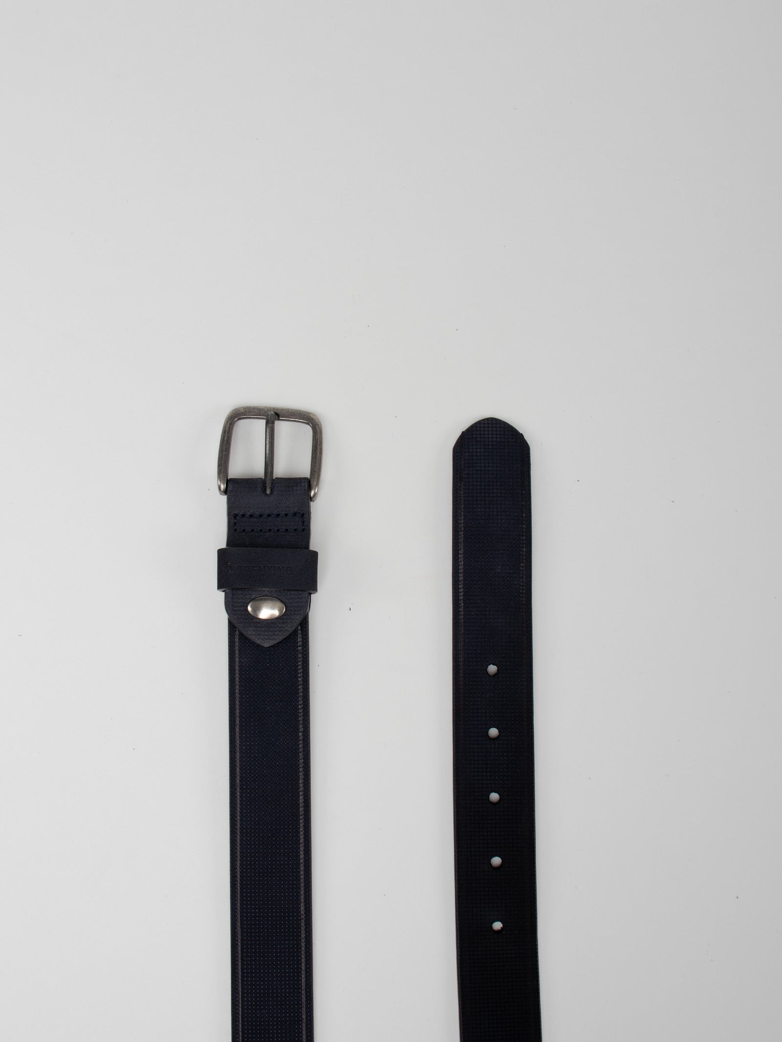 Embossed leather belt