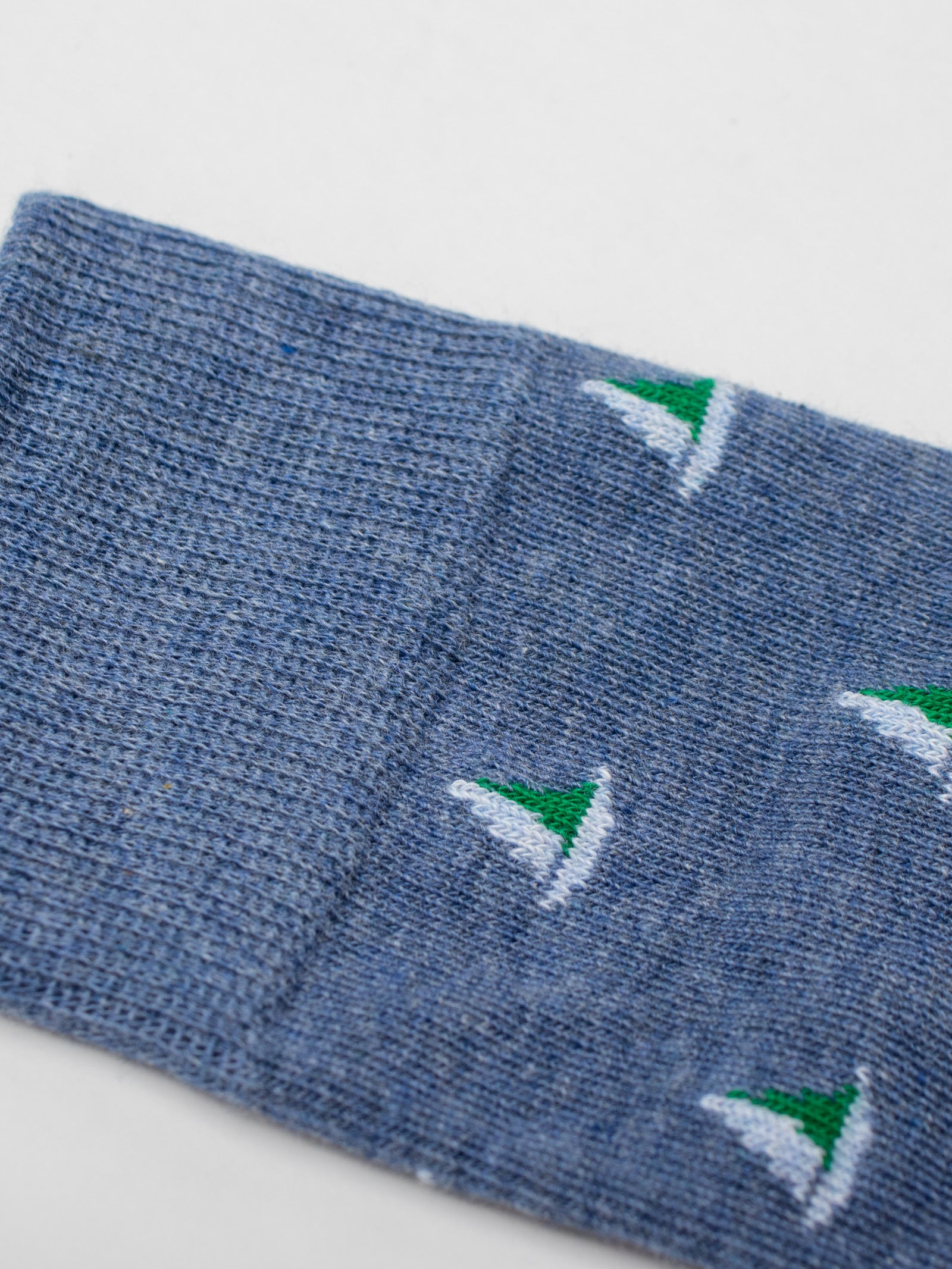 Socks with sailboats design