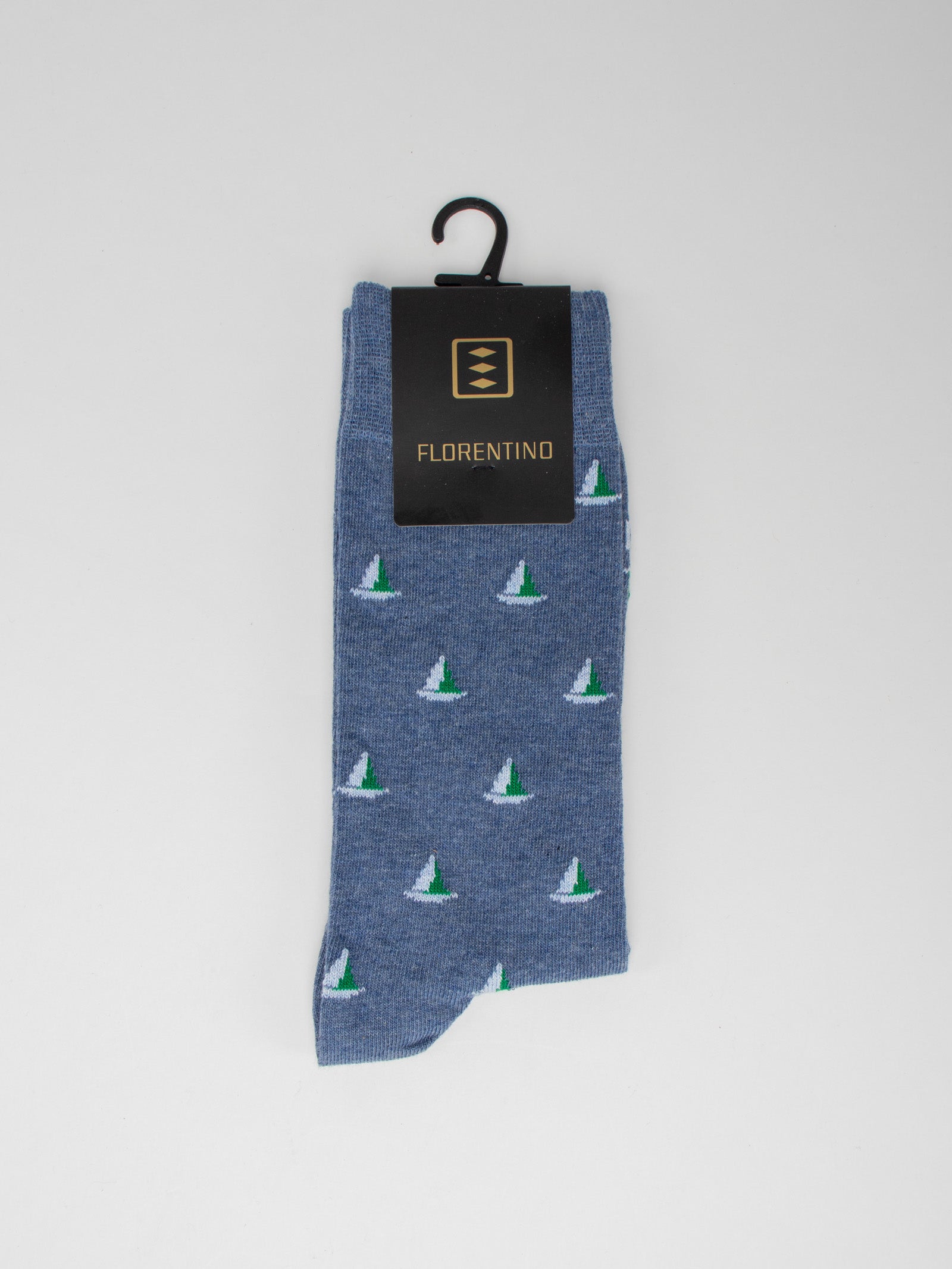 Socks with sailboats design