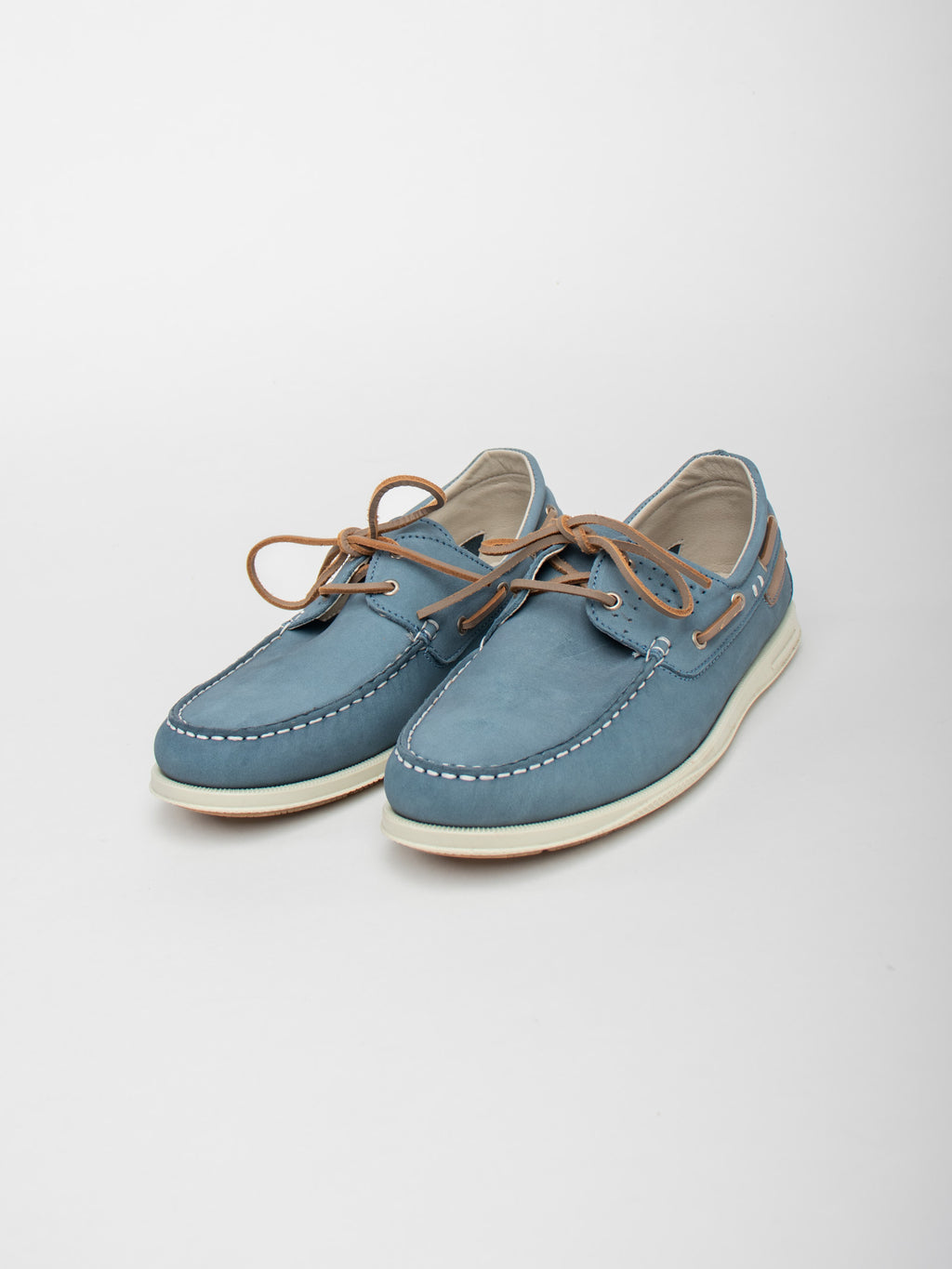 Zapato naútico nobuck