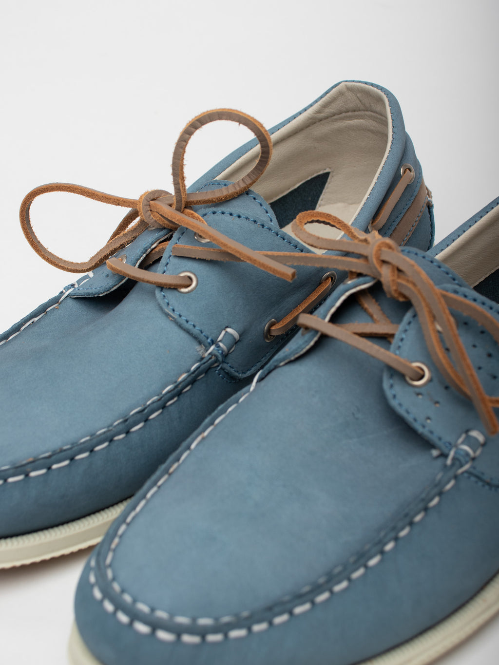 Zapato naútico nobuck