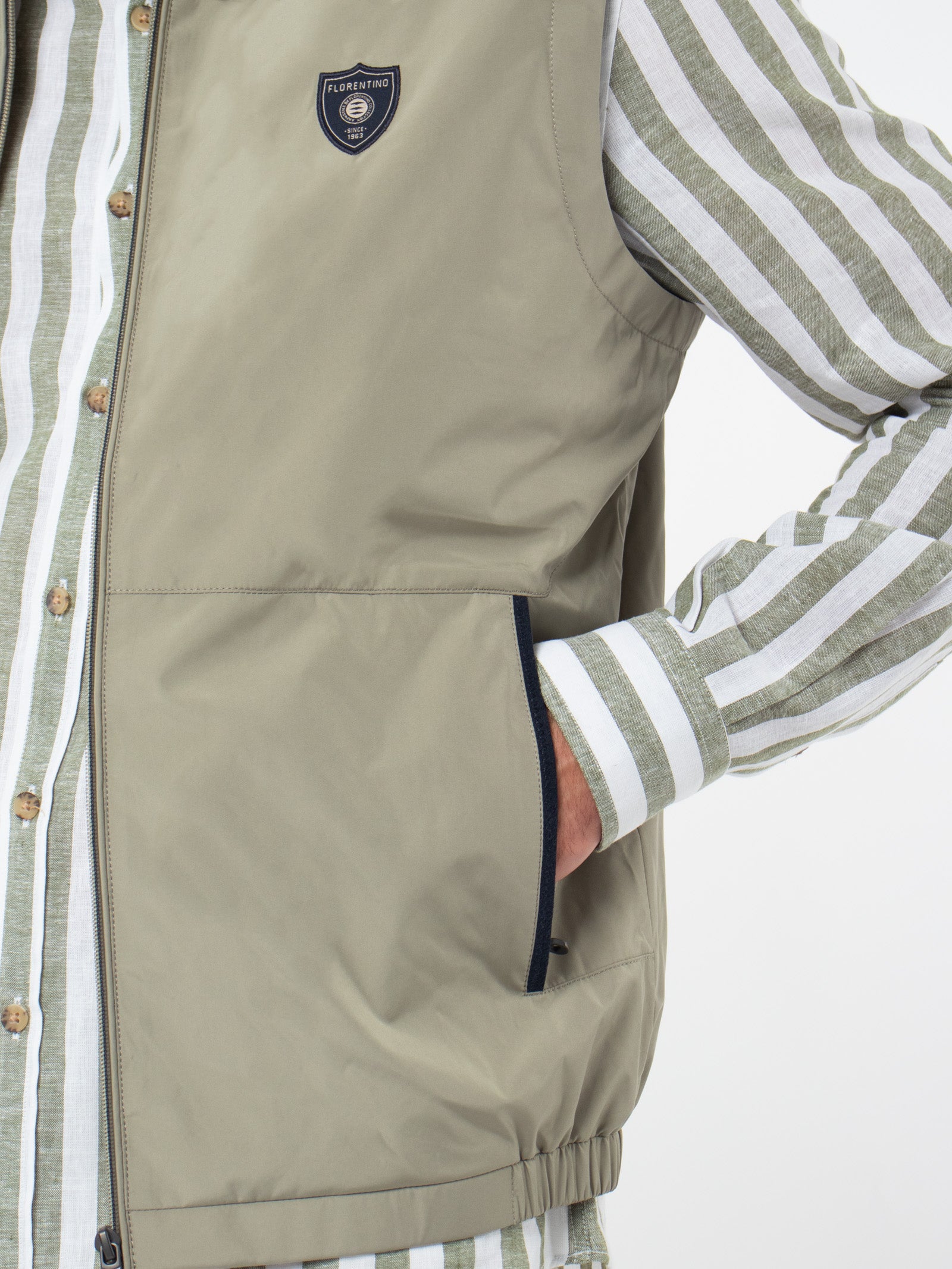 Technical vest