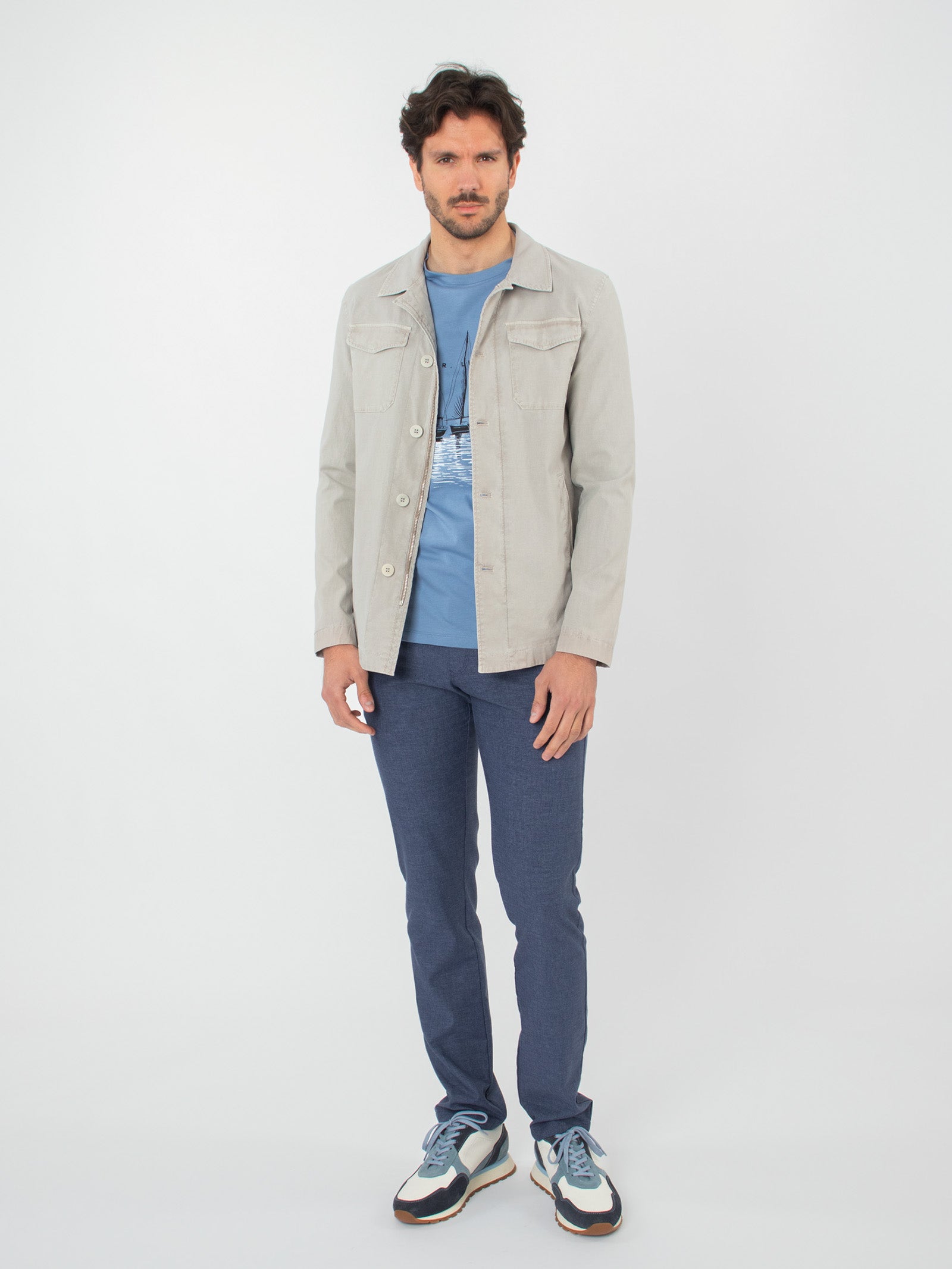 Strutured jacket with multi-pocket