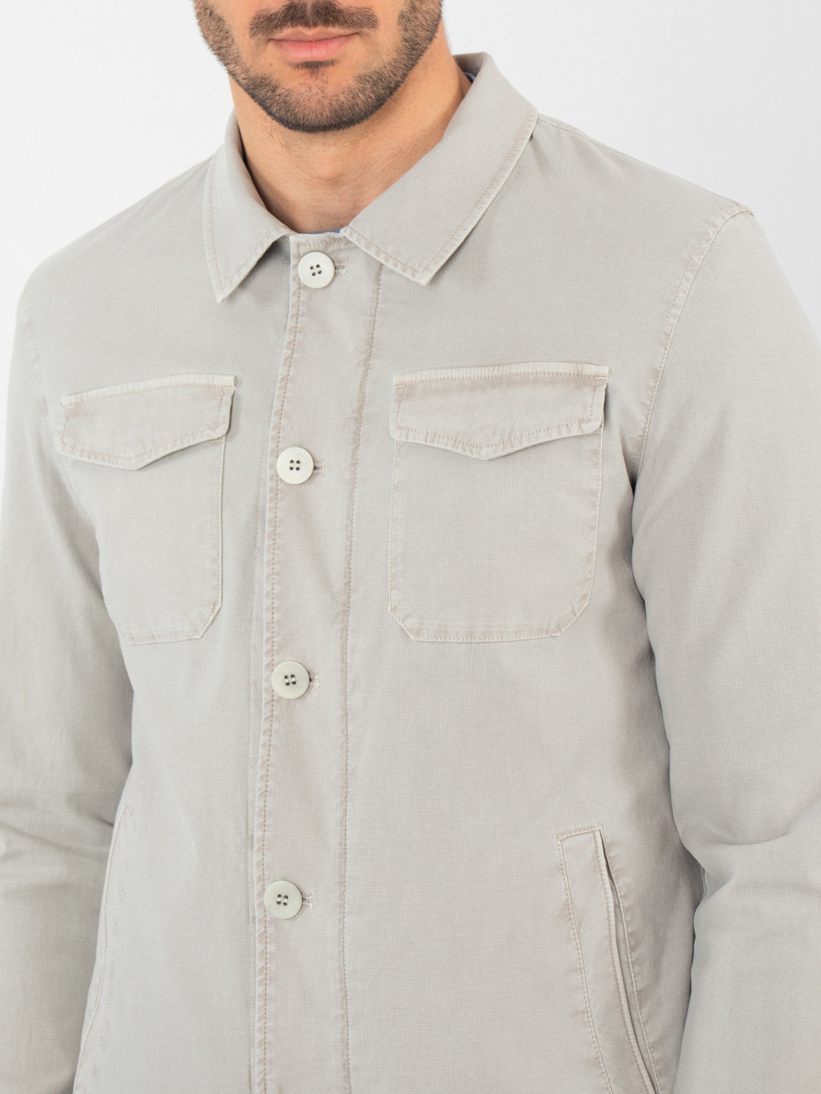 Strutured jacket with multi-pocket