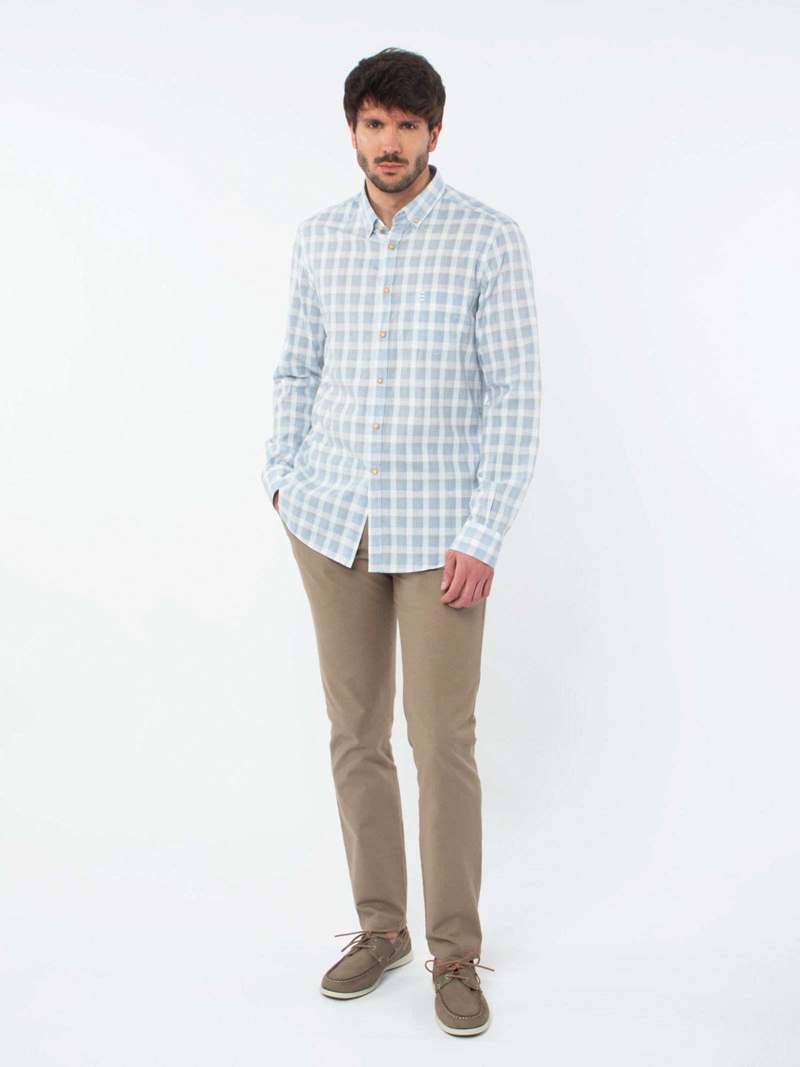 Slim fit textured chinos
