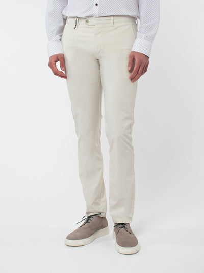 Pantalón chino slim fit