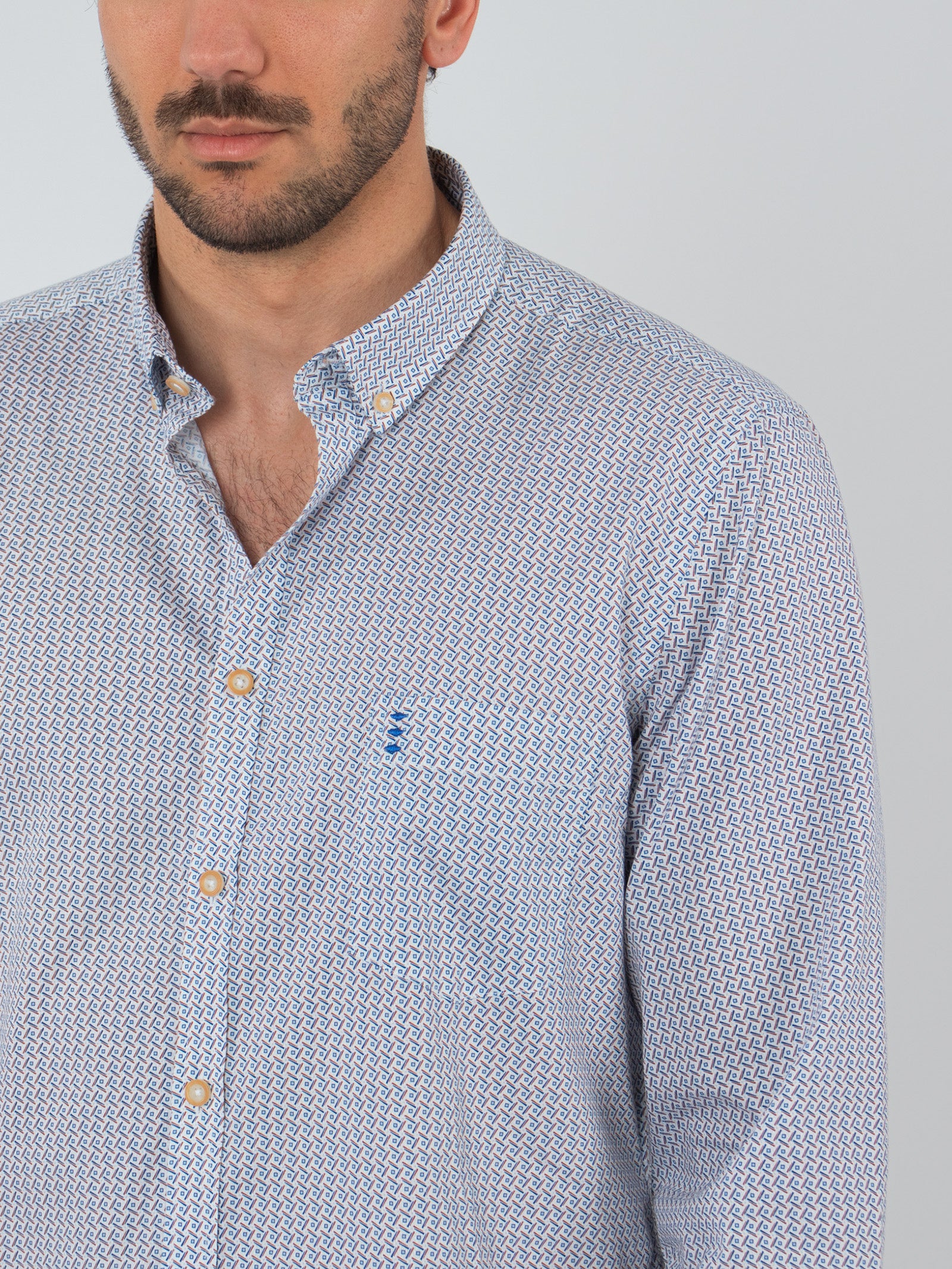 Slim fit geometric print shirt
