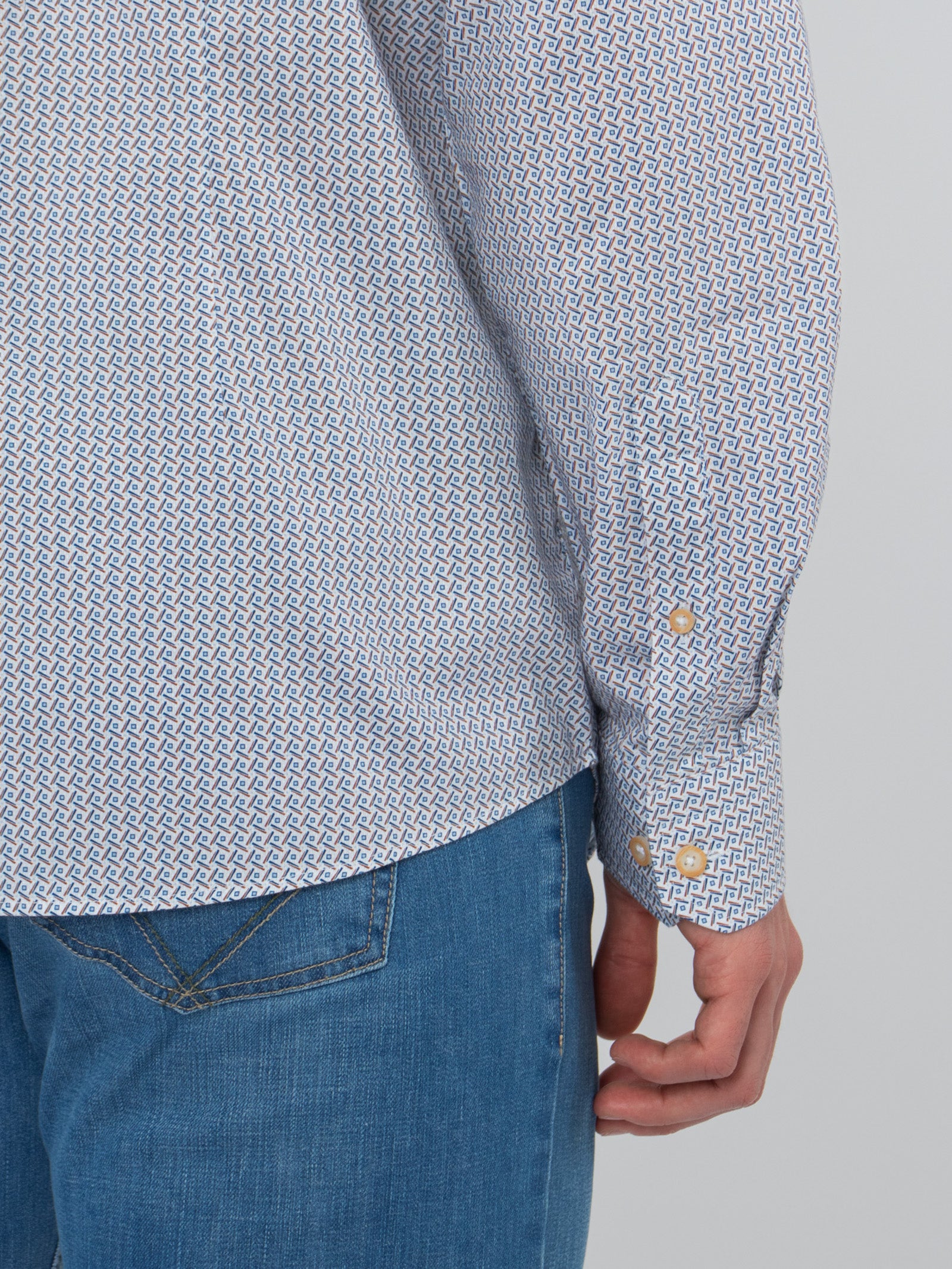 Slim fit geometric print shirt