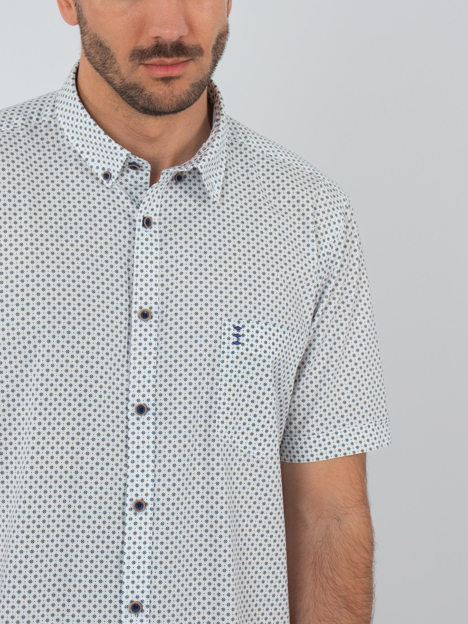 Geometric print shirt