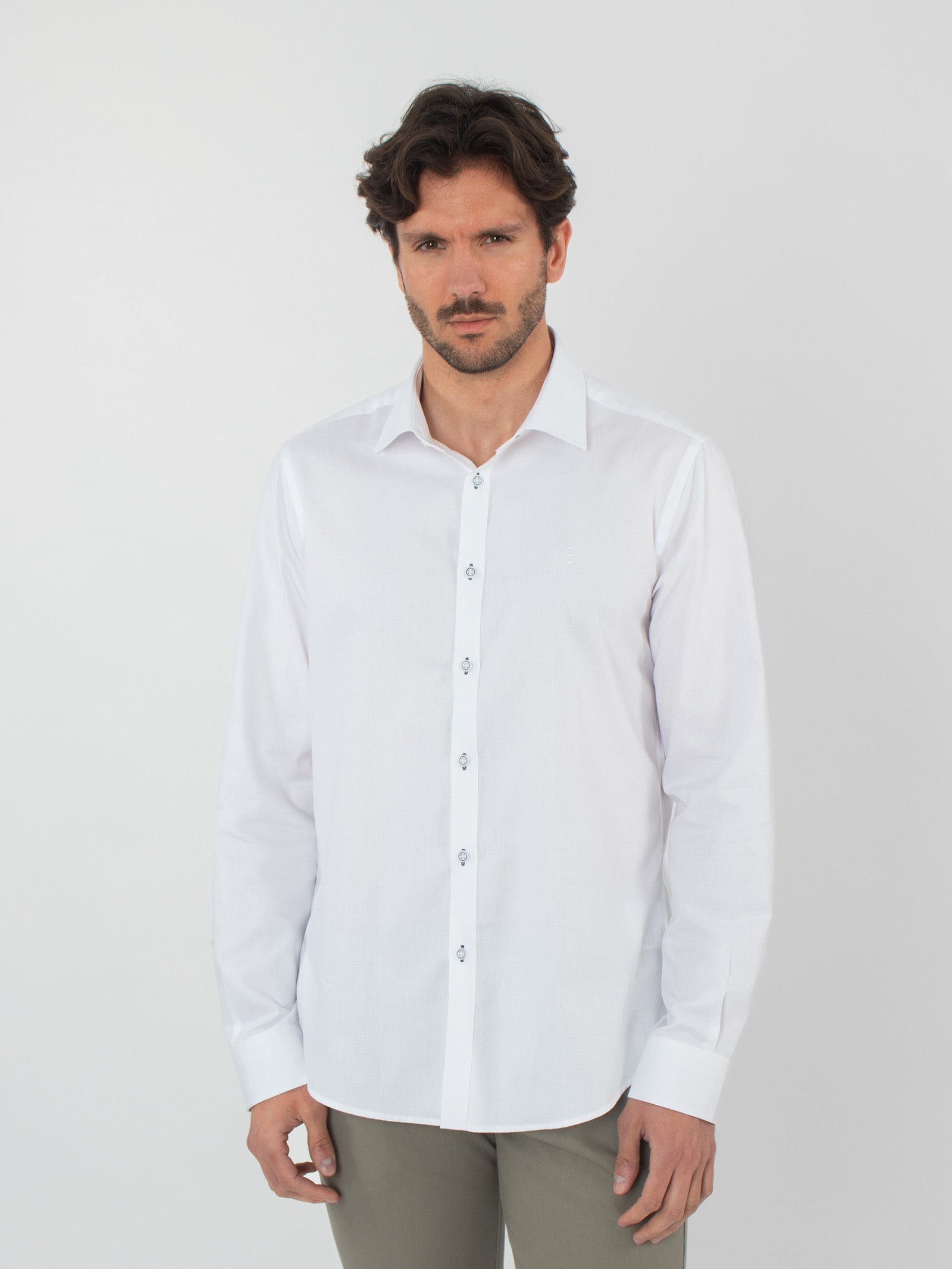 Contrast detail slim fit shirt