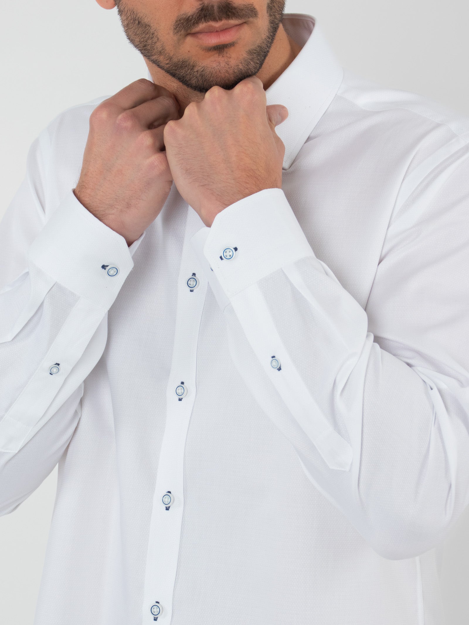 Contrast detail slim fit shirt