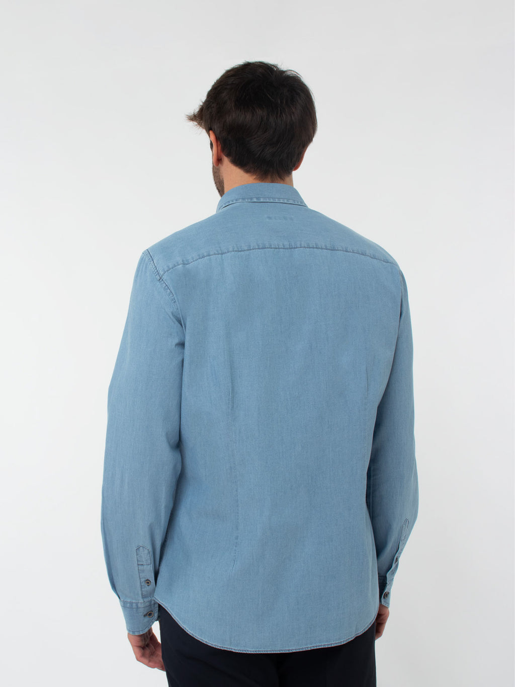 Camisa slim fit efecto denim