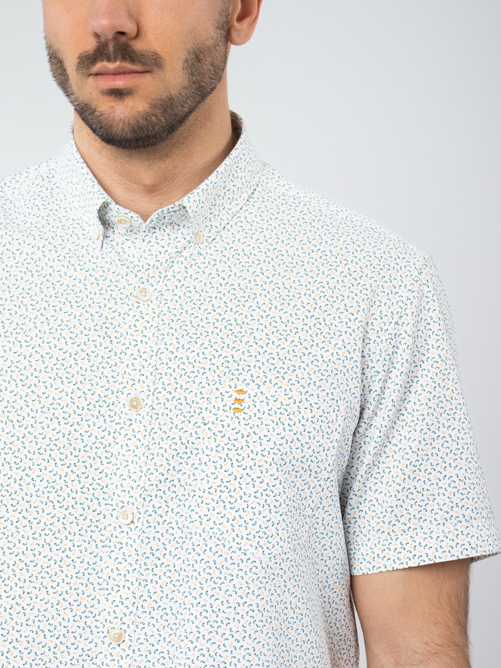 Structured short-sleeve shirt