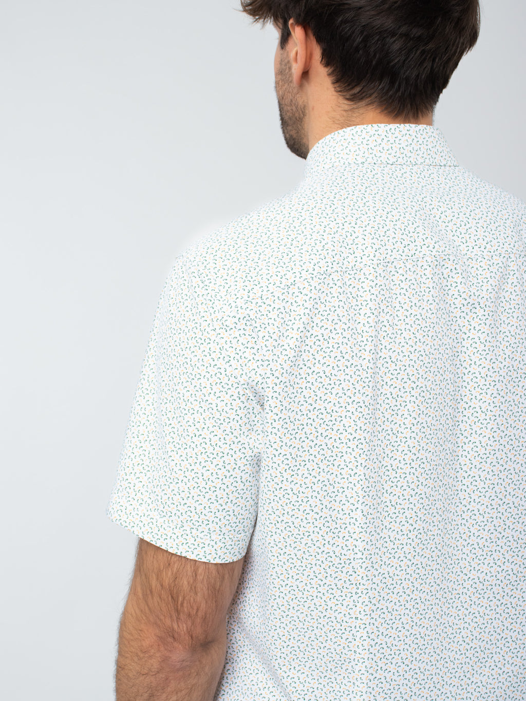 Structured short-sleeve shirt