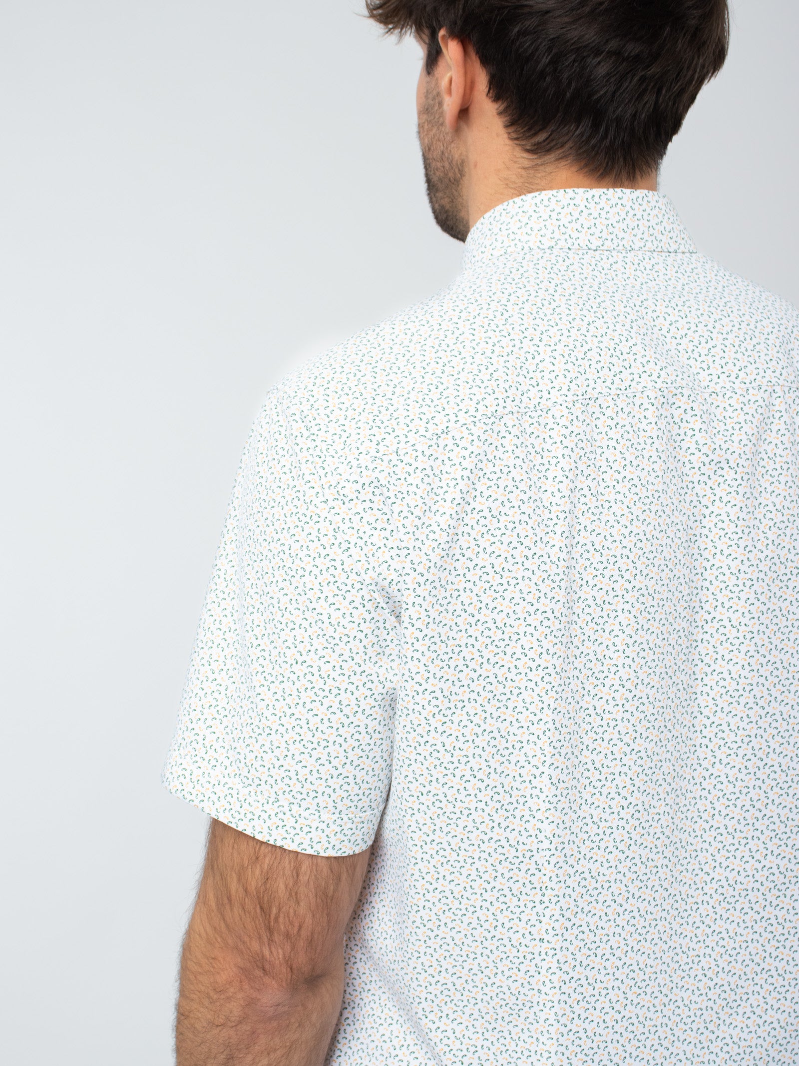 Structured short-sleeve shirt