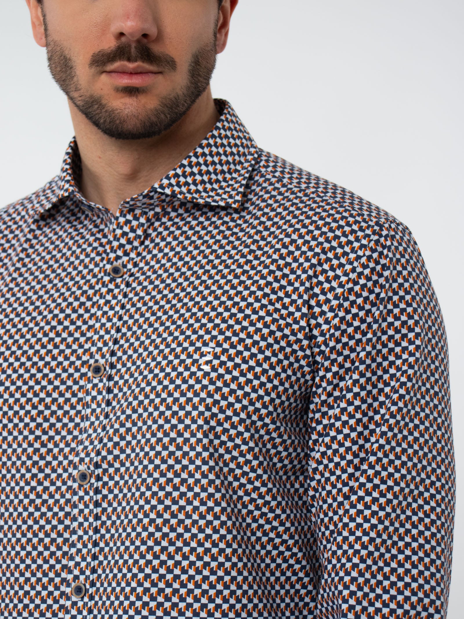 Slim fit shirt with geometric print