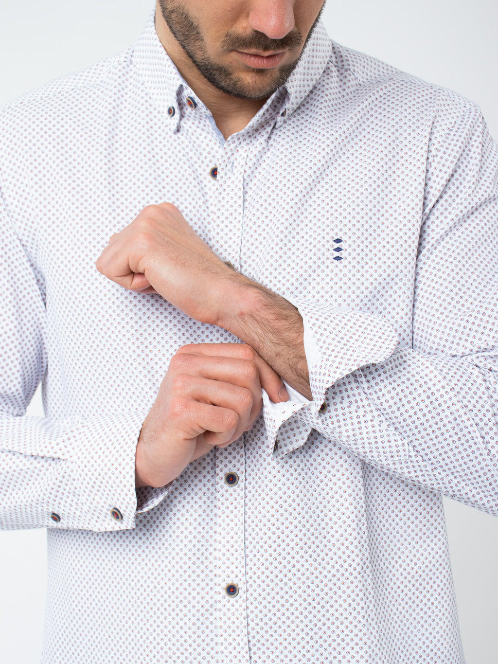 Slim fit shirt with contrast details