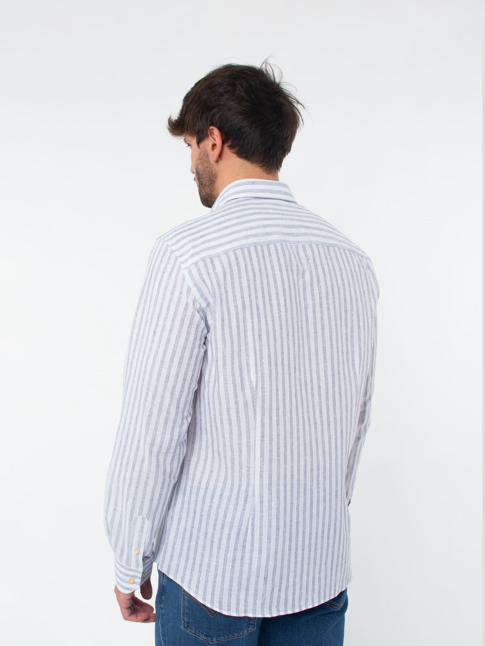 Slim fit stripes shirt with contrast details