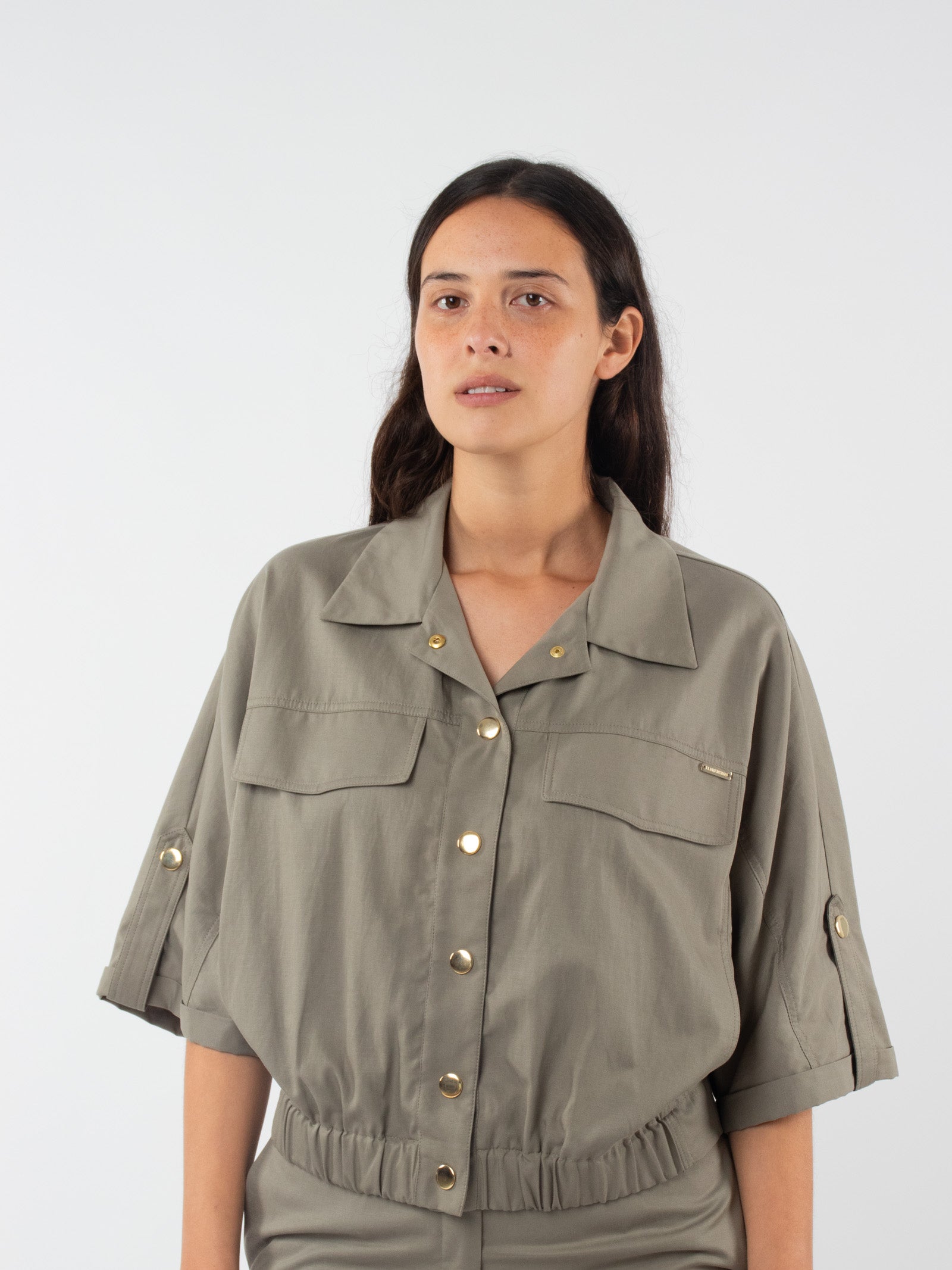 Short-sleeved jacket