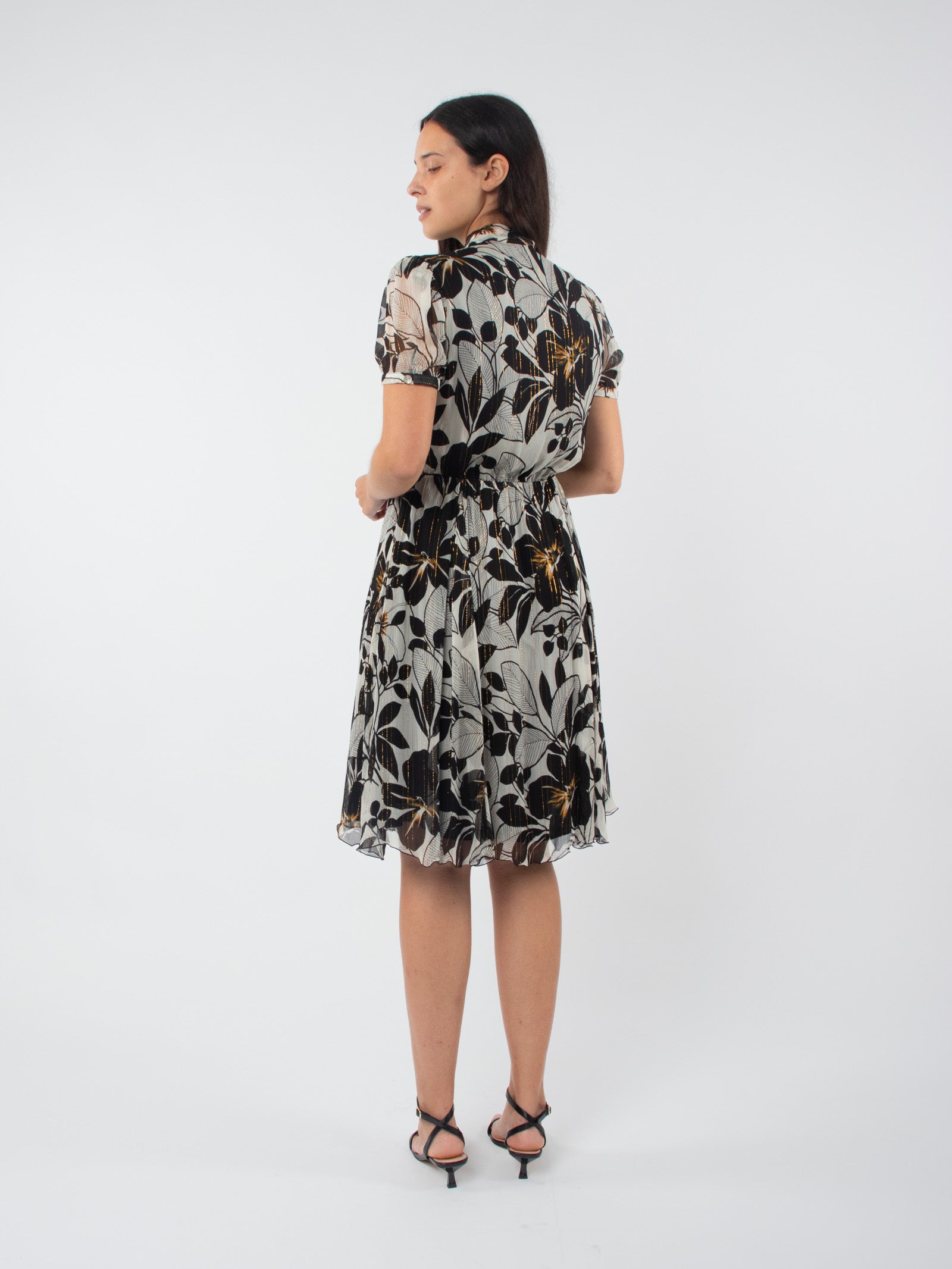 Floral dress with tie detail